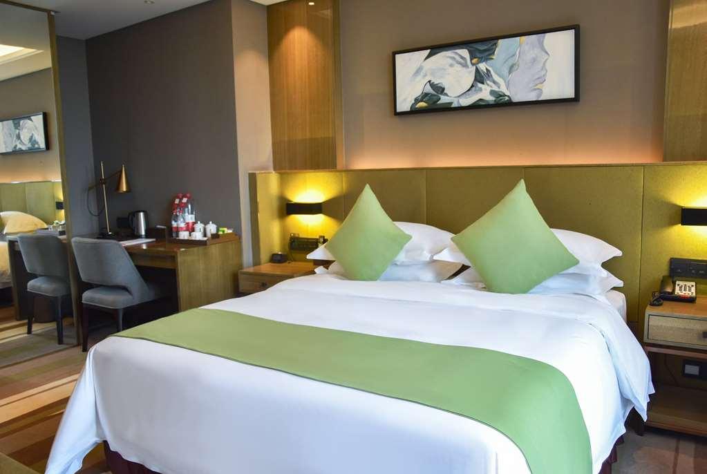 Leshan Ramada Hotel Oda fotoğraf